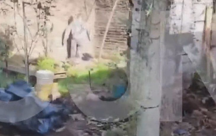 Video: así es por dentro la casa de Varela donde asesinaron a Brenda, Lara y Morena