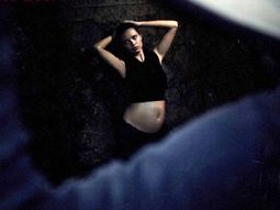 Adriana Lima posa embarazada Adriana Lima posa embarazada