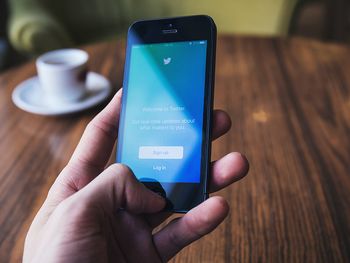 Cómo buscar tuits viejos en Twitter