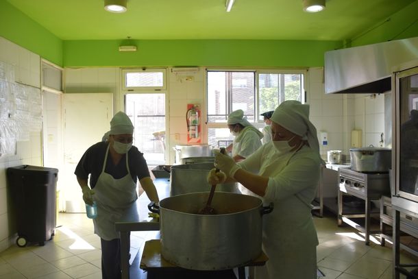 Chicos de 5 a 17 años pasaron hambre por la pandemia, a pesar del efecto positivo de la Tarjeta Alimentar