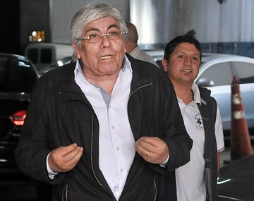 Moyano analiza un plan de lucha sin Barrionuevo pero niega una ruptura