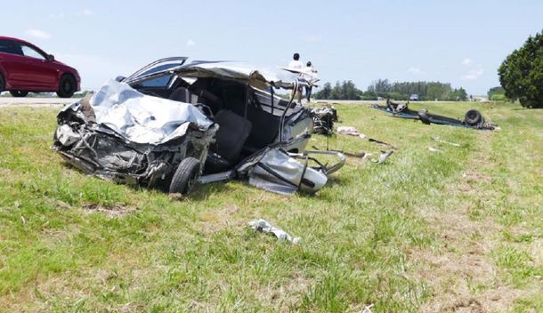 Tragedia en Uruguay: murieron ocho personas por un choque frontal en la ruta