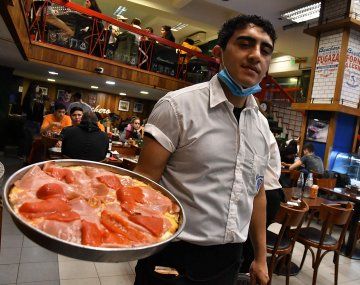Más de mil locales participaron de La Noche de la Pizza y la Empanada
