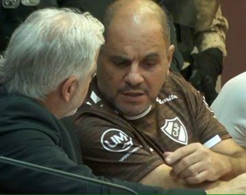 Con chaleco antibalas y camiseta de Platense: así fue Cositorto a su juicio