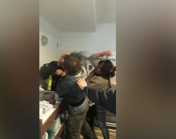 Violenta pelea entre un hombre y una pareja en el Hospital Fernández