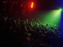 los jovenes que no tomen entraran gratis en los boliches de la costa los jovenes que no tomen entraran gratis en los boliches de la costa