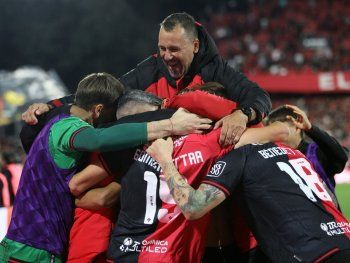 La reacción de la esposa de Fabbiani tras la derrota de Newells que generó polémica