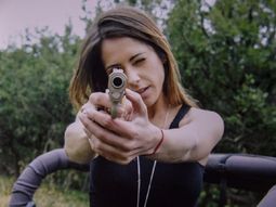 Escándalo por fotos de Garfunkel y Vannucci en un safari Escándalo por fotos de Garfunkel y Vannucci en un safari