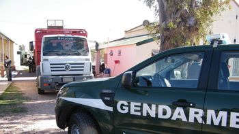vestidos de gendarmes simularon un allanamiento y desvalijaron un local vestidos de gendarmes simularon un allanamiento y desvalijaron un local