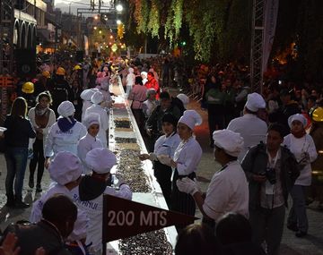 La barra de chocolate más larga del mundo, en Bariloche