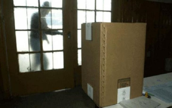 Un delincuente se presentó a votar y terminó preso