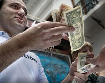 El Gobierno sigue sin entender que el problema es la falta de dólares