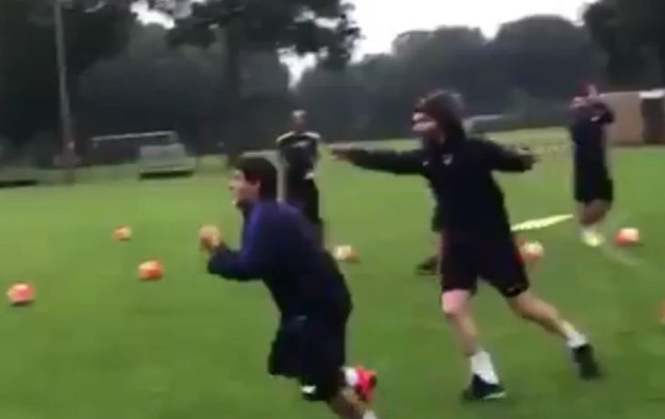 El mejor: golazo de tiro libre y un festejo alocado en Emiratos Árabes