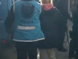 Detuvieron a una mujer que usaba a sus hijos discapacitados para vender droga