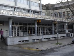 Un policía le salvó la vida a un nene de un año que se había caído a la pileta