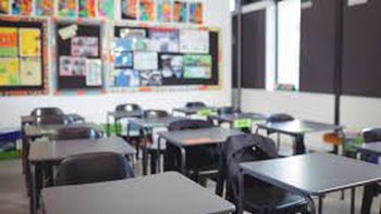 El gobierno adelantó una semana las vacaciones de invierno. El gobierno adelantó una semana las vacaciones de invierno.