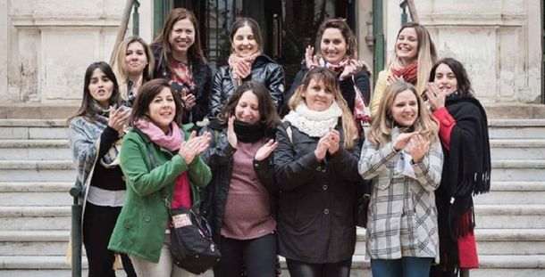 Rosario: la justicia permitió por primera vez que 6 mamás cultiven cannabis medicinal para sus hijos