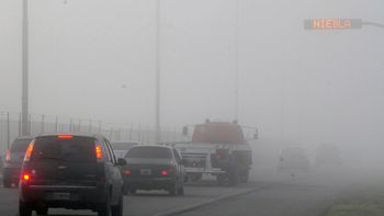 una manana accidentada por los densos bancos de niebla una manana accidentada por los densos bancos de niebla
