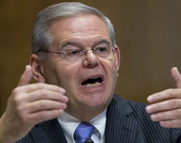 Denuncian a senador que criticó al país