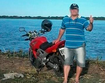 Acusan a un director de escuela de abuso y trata de menores de edad