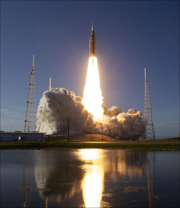 El Gobierno confirmó la recepción de señales del microsatélite argentino lanzado con Artemis II: Hito espacial