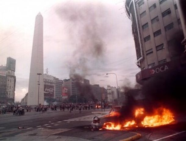 Comienza el juicio por la represión de diciembre de 2001