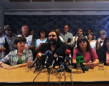 Docentes amenazan con seguir de paro antes de la reunión
