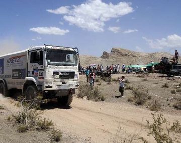 Secuestran camión del Dakar con 1