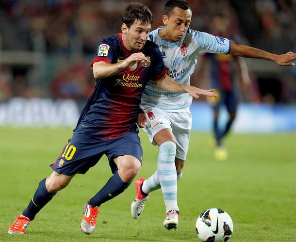 Con el último aliento, Barcelona venció a Granada y sigue líder