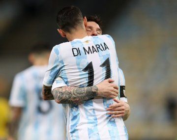 Video inédito: conmovedora charla de Di María con su familia tras la consagración