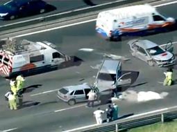 Tres autos chocaron en Panamericana Tres autos chocaron en Panamericana