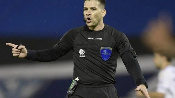 Conmebol suspendió a los árbitros que estuvieron en el partido de Boca