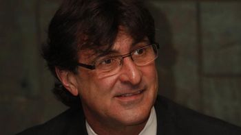 mario kempes sera sometido a tres by-pass mario kempes sera sometido a tres by-pass