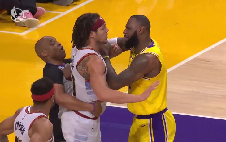 LeBron James y Aaron Gordon casi terminan a las piñas en Lakers-Nugets