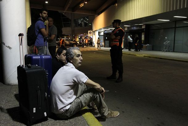 Susto entre pasajeros por el incendio en el Aeroparque Metropolitano Jorge Newbery