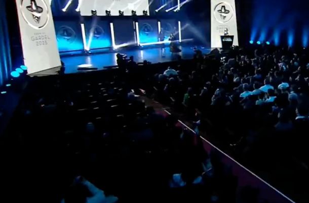 Ovacionaron a Cristina Kirchner en los Premios Gardel 2025