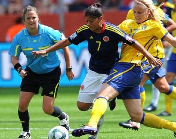 Cada vez son más las mujeres que comienzan a entrenar fútbol