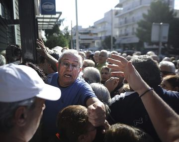 Grecia envió su plan de reformas a la UE: confía en lograr el tercer rescate