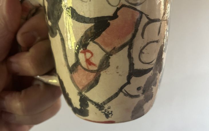 Viral del Día del Padre: su hija le regaló una taza futbolera con un vital error