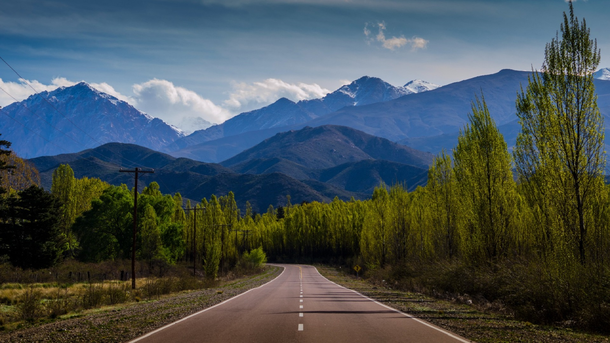 El pueblo oculto que enamora con sus paisajes y sus vinos