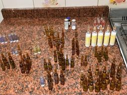 hallan muerto a un enfermero en su departamento con 50 ampollas de propofol en la cocina hallan muerto a un enfermero en su departamento con 50 ampollas de propofol en la cocina