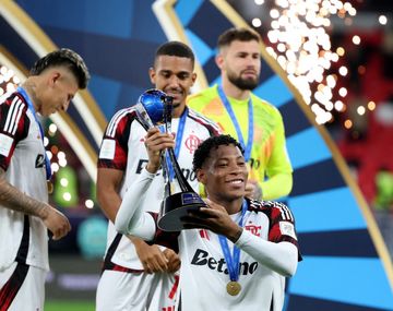 Flamengo venció a Cruz Azul y se coronó campeón del Derbi de las Américas