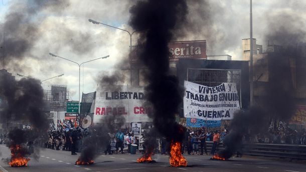 Movilizaciones y cortes en los accesos a la Ciudad: piden la liberación de un dirigente