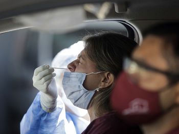 Se registraron 6.614 nuevos casos y 275 muertos en las últimas 24 horas