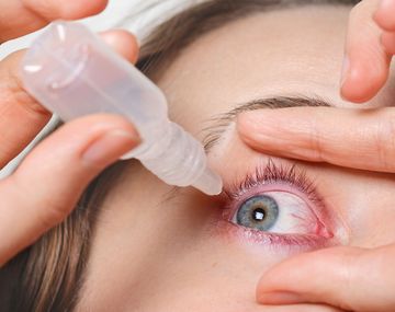 Las gotas aprobadas por la FDA que prometen mejorar la visión de cerca sin usar anteojos