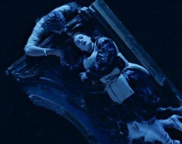 La puerta que salvó a Kate Winslet en Titanic fue subastada