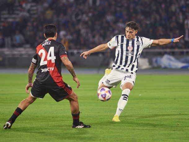 Talleres dio el golpe y dejó a River afuera de la Copa Argentina