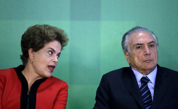 Tensión en Brasil: Rousseff acusa a su vicepresidente de ser jefe de la conspiración