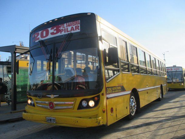 Moreno: colectivero golpea a pasajero que defendió a mujer que no pagó el boleto