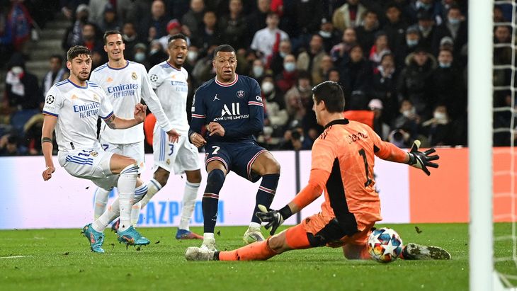 El golazo de caño de Mbappé para el PSG ante el Real Madrid